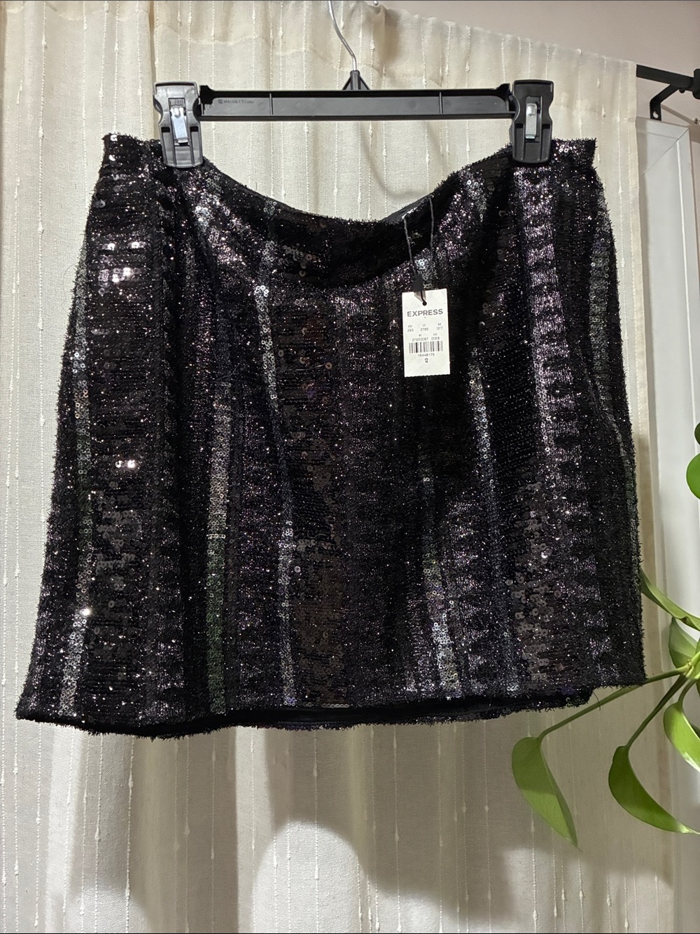 Express Black Iridescent Sequin Mini Skirt Size 12 NWT